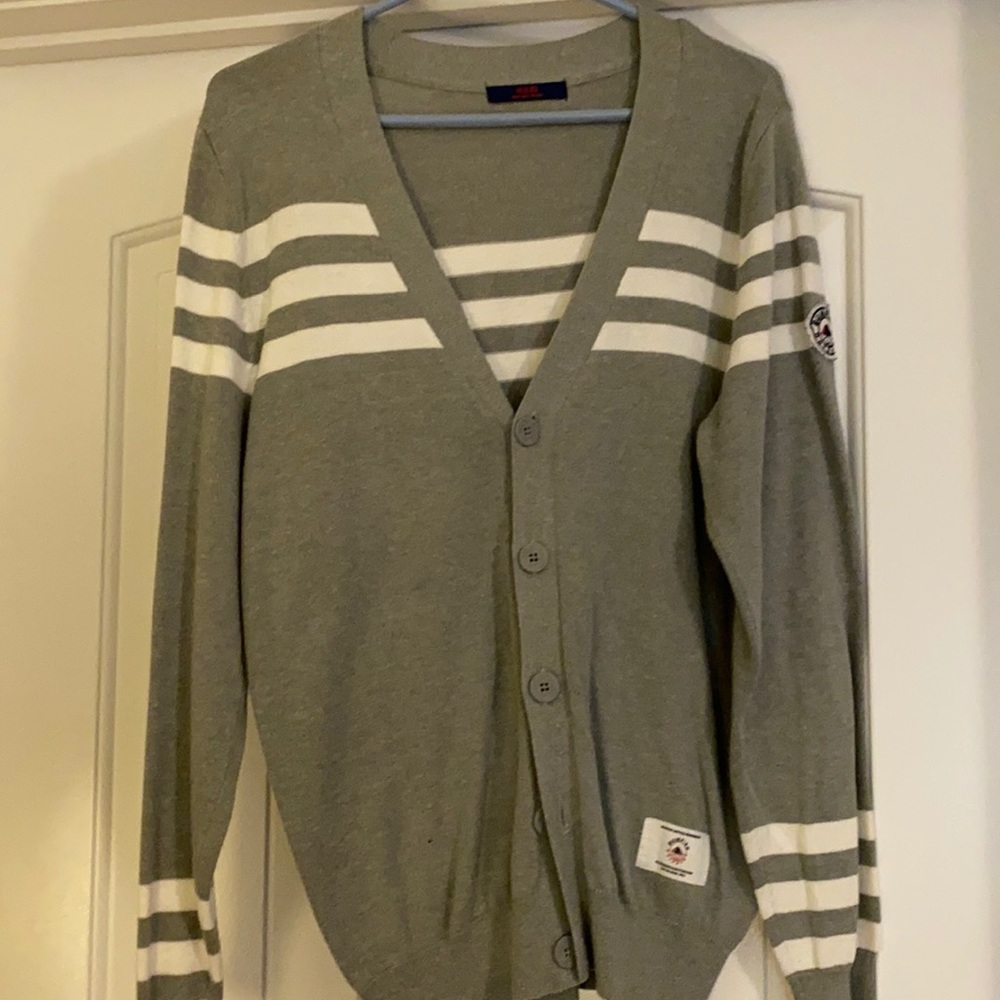 Men’s grey cardigan